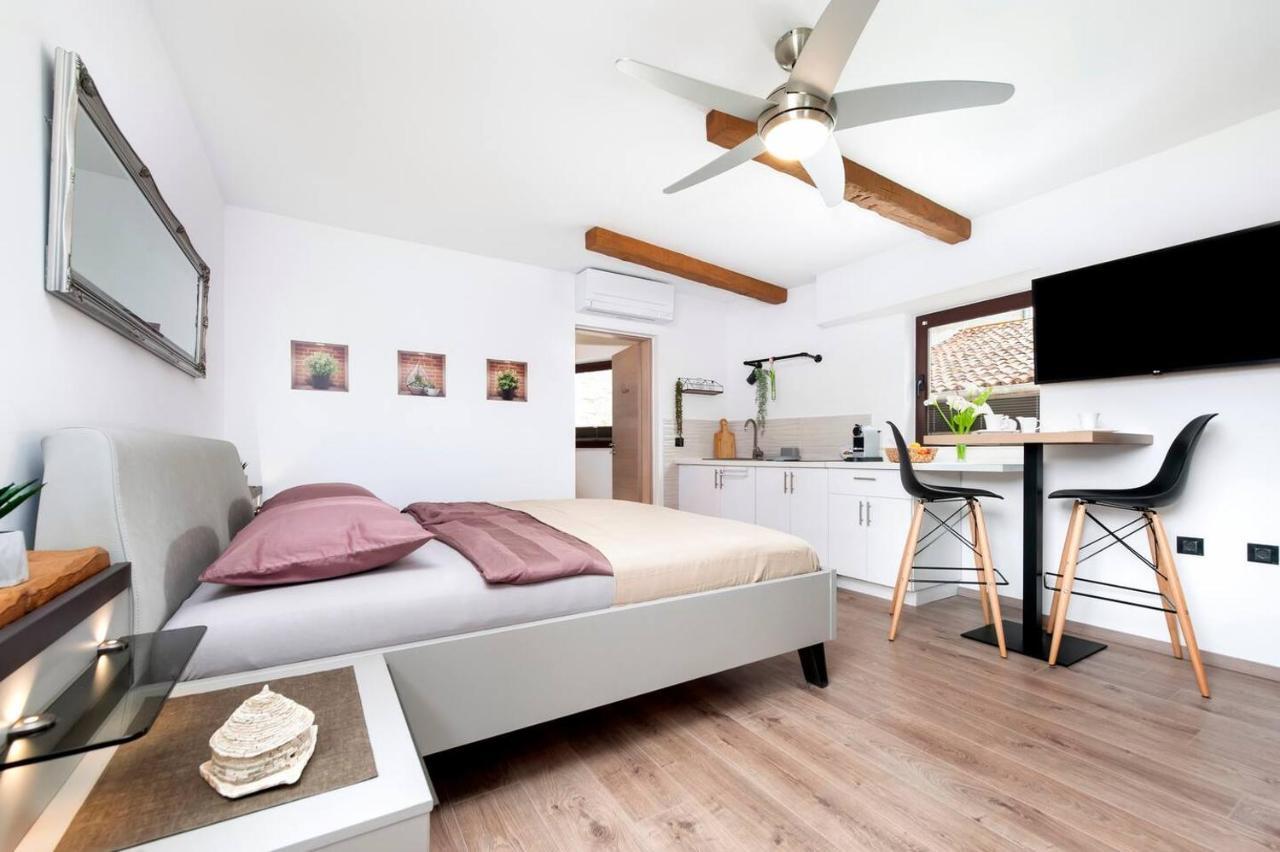 Apartamento Kuca Melina Rovinj Exterior foto